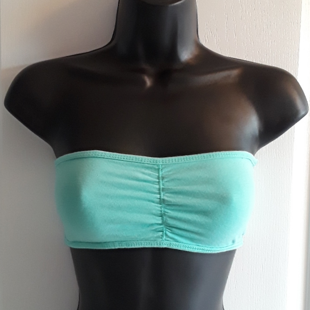 💕Y2K CUTE Irish ☘️ Green bubetube top
